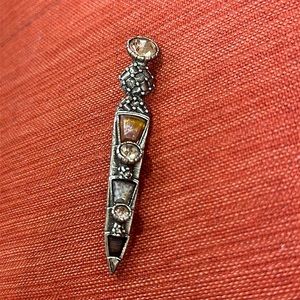 Vintage gold tone pin